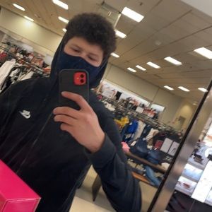 Meet your Posher, Devon